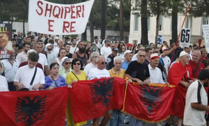 65 ditë tubim përpara Kryeministrisë, protestuesi humb ndjenjat, kërkohet ndërhyrja e një mjeku