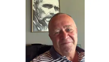 “A i mban mend porositë që t’kam lanë?” – Sot në ditëlindjen e tij, Gjergj Luca në një bashkëbisedim prekës me të atin