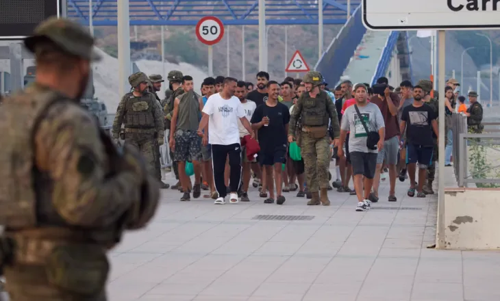 A mund ta përjashtojë BE Spanjën nga zona Schengen për shkak të krizës në Ceuta?
