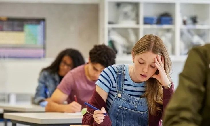 Adoleshentëve nuk u duhet dietë dhe ushtrime për të pasur sukses, ja çfarë tregon studimi i ri