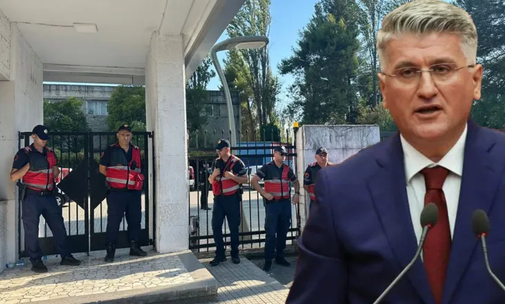 Agron Gjekmarkaj: Çfarë ndodh me demokracinë kur pushteti përpiqet t’i mbyllë gojën medias?