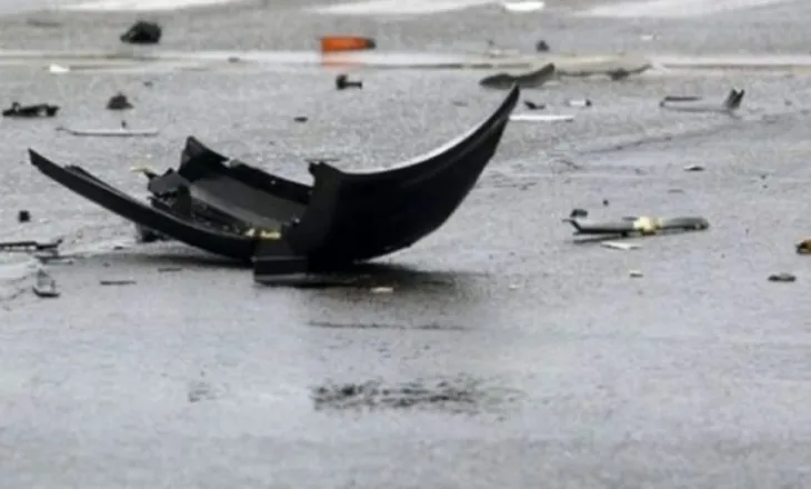 Aksident fatal në Mitrovicë–Prishtinë, humbin jetën 2 të rinj
