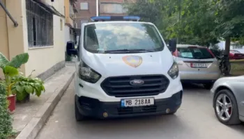Aksident fatal në Vlorë/ 78-vjeçari humb jetën pasi u përplas nga një automjet