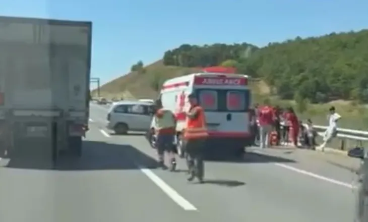 Aksident i rëndë në Kosovë pranë kufirit me Shqipërinë, 7 të plagosur