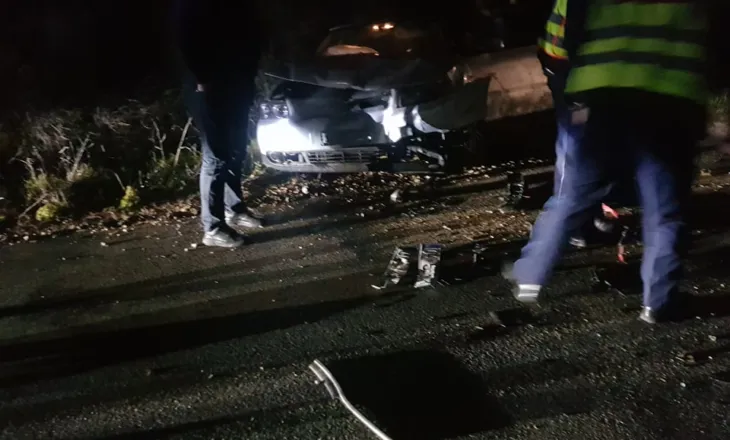 Aksident në aksin Lushnje-Rrogozhinë, përplasen tre makina në Çermë të Sipërme