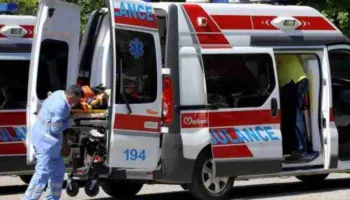 Aksident në Gostivar, plagoset rëndë 29-vjeçari shqiptar, humbi kontrollin e motorit në aksin Gostivar-Kërçovë