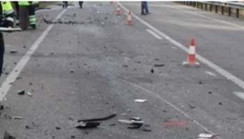 Aksident në Lezhë-Milot, makina përplas motoçikletën, plagoset 1 person
