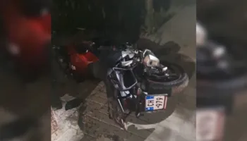 Aksident në Prrenjas, motori del nga rruga, plagosen 2 të rinj