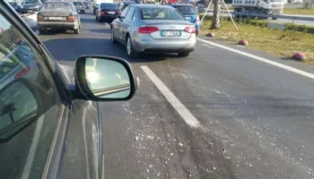 Aksident zinxhir në autostradën Durrës-Tiranë, përplasen 7 automjete 
