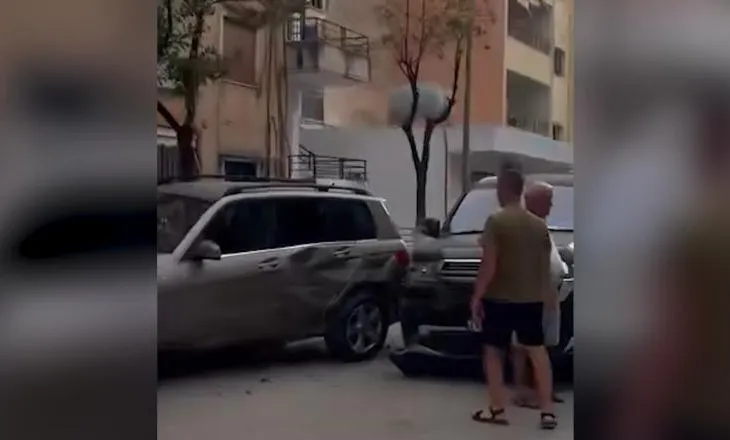 Aksident ‘zinxhir’ në Sarandë, përfshihen 6 automjete (DETAJE)