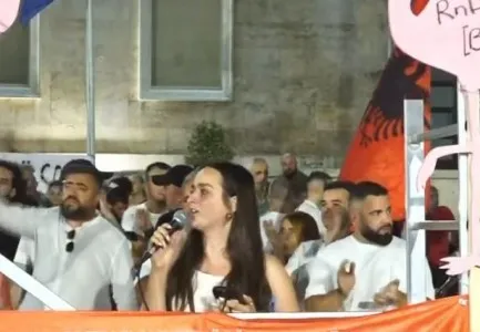Aktivistja Sidorela Vatnikaj shpalos kërkesat: Kontratë e re mes shtetit dhe shoqërisë shqiptare