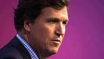 Akuza e fortë e Tucker Carlson: Shteti i thellë në SHBA po i kthen amerikanët kundër njëri-tjetrit