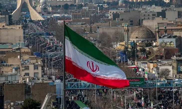 Alarm në Europë! Financial Times: Irani po shqyrton goditjen e bazave amerikane në Bullgari e Qipro