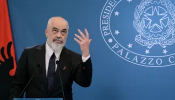 ‘Albanian Files’ u botua në Zyrih/ Gazeta zvicerane: Rama e drejton personalisht bumin e ndërtimit