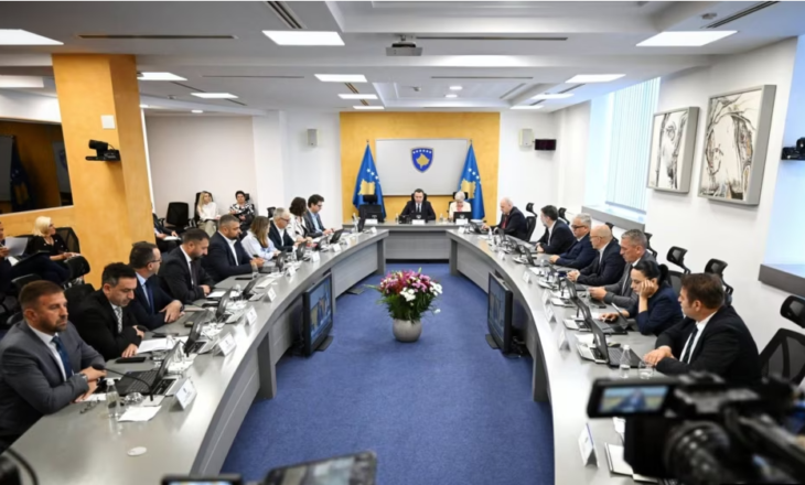 Aleanca dorëzon kallëzim penal për 17 vendime të qeverisë së Albin Kurtit