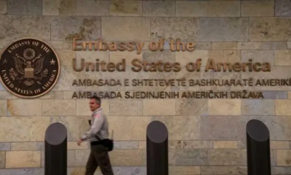 Ambasada e SHBA-së: Ngërçi politik po i kushton Kosovës, institucionet duhet të formohen sipas Kushtetutës