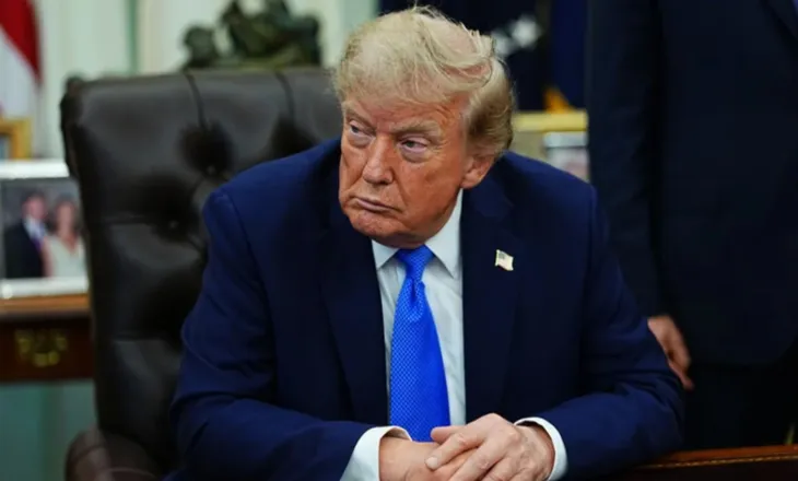 “America First” përplaset me realitetin, miliona dollarë nga taksat amerikane po financojnë lëvizjen MAGA në Europë