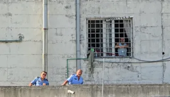 Amnistia prek 10 mijë dosje/ Udhëzimi i kryeprokurorit Çela: Të pushohen çështjet që përfitojnë nga amnistia e 2026