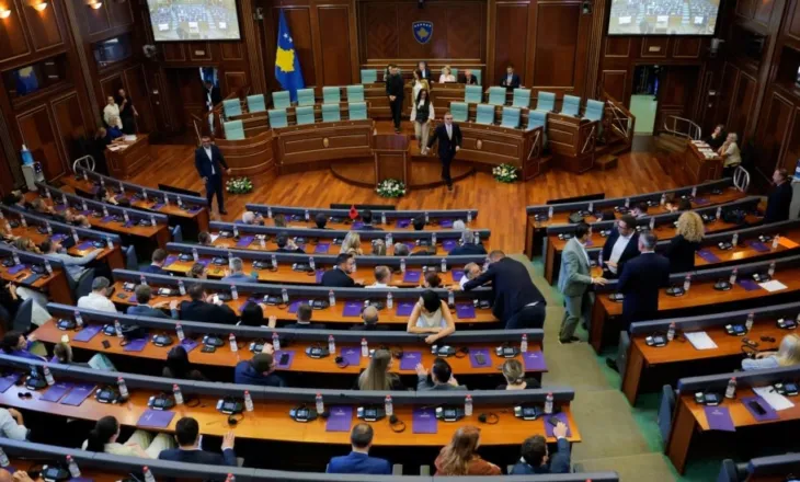 Analiza e REL: A mund ta zhbllokojë Gjykata Kushtetuese ngërçin në Kuvendin e Kosovës?