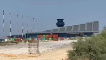 Anulimi i koncesionit të aeroportit të Vlorës, kompania e Pacollit: Jemi përjashtuar në mënyrë të paligjshme