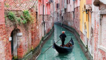 Arkitektura e qytetit “lundrues”: Si u ndërtua Venecia?