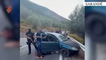 Arrestohen 3 të rinj me 5 kg kanabis, do i shisnin në Sarandë e Ksamil, njëri ‘ruante’ lëvizjet e policisë