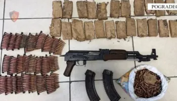 Arrestohet 44 vjeçari në Pogradec, iu gjet në banesë automatik dhe fishekë (EMRI)