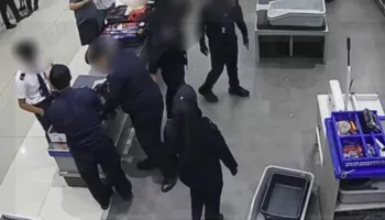 Arrestohet piloti, dyshohet se kontrabandoi mbi 70 mijë pilula ekstazi në Indonezi