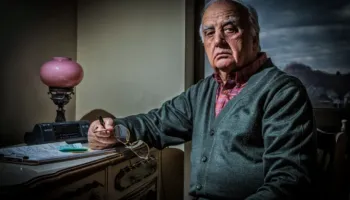 Arti shqiptar në zi! Shuhet piktori Kujtim Buza, i biri i mjeshtrit Abdurrahim Buza