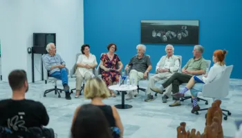 Artistët diskutojnë mbi artin dhe kufizimet e shprehjes në kuadër të ekspozitës në GKK