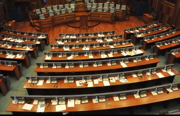 As zgjedhjet e reja në Kosovë nuk i japin zgjidhje kokëfortësisë së klasës politike