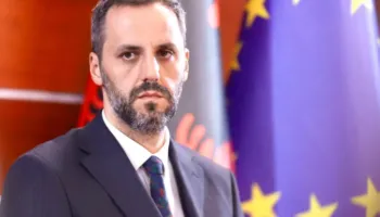 “Ata që shkatërrojnë pasurinë kombëtare, të përgjigjen sipas ligjit”/ Lamallari kërkon ndëshkim për zjarrvënësit