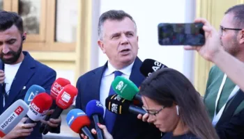 Balla publikon mbeturinat në Spille: Do ndërhyjmë vetë, s’do presim Fisnikun