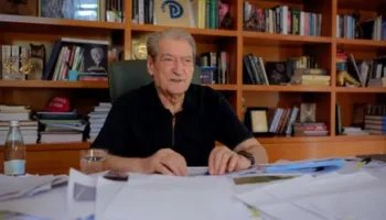 “‘Balozi i zi’ i AKSHI-t, është baxhanaku i tij”/ Berisha: 3 vendime vetëm për Olsin, Rama përdor pushtetin për…