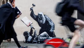 Banksy u kushton taksapaguesve britanikë mbi 200 mijë dollarë për pastrimin dhe mbrojtjen e veprave të tij