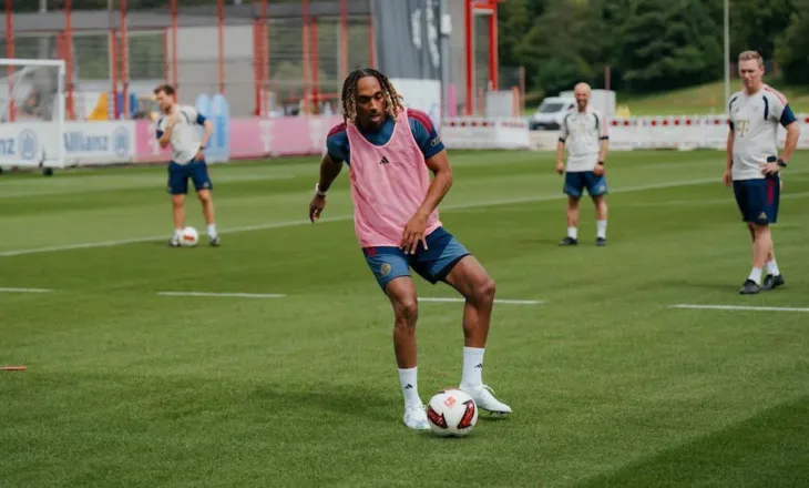 Bayern s’ka nevojë për blerje tjetër! Mbrojtësi “i dështuar” po shkëlqen në stërvitje