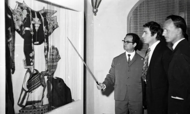 Bekim Fehmiu në Shqipëri në vitin 1972, fotografitë e rralla në arkivin e muzeut “Marubi”