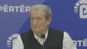 Berisha: Reforma territoriale goditje ndaj komuniteteve lokale dhe zhvillimit të Shqipërisë, Mazniku dhe Demo po…