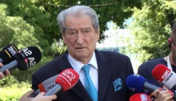 Berisha sulmon hartën e re territoriale të PS: Akt antishqiptar, Rama synon zbrazjen e Shqipërisë!