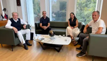 Berisha takon miqtë nga Prishtina: Bisedë për zhvillimet politike në Shqipëri dhe Kosovë