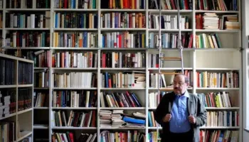Biblioteka e Umberto Eco-s hapet për publikun, një univers prej 32 mijë librash në zemër të Bolonjës