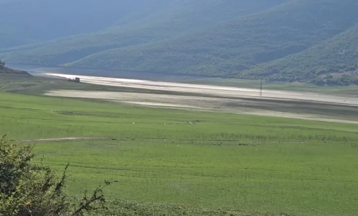 Bie niveli në Fierzë/ Rezerva hidrike tkurret, reshjet mungojnë dhe temperaturat e larta vijojnë