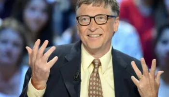 Bill Gates ngre alarmin për Inteligjencën Artificiale: Bota nuk është e përgatitur për atë që po vjen