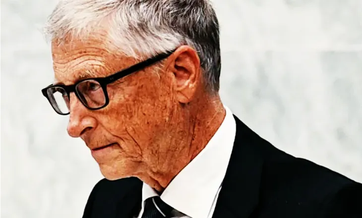 Bill Gates paralajmëron: Inteligjenca Artificiale mund të sjellë një nga periudhat më të trazuara të historisë moderne