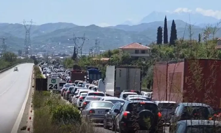 Bizneset e juglindjes preken nga trafiku në autostradën e Elbasanit, bien turistët nga Tirana