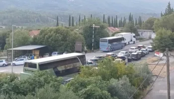 Bllokohet lëvizja në kufirin Mali i Zi-Kroaci, banorët e zonës hapin dyert e shtëpive për qytetarët që janë në pritje, mes tyre edhe shqiptarë