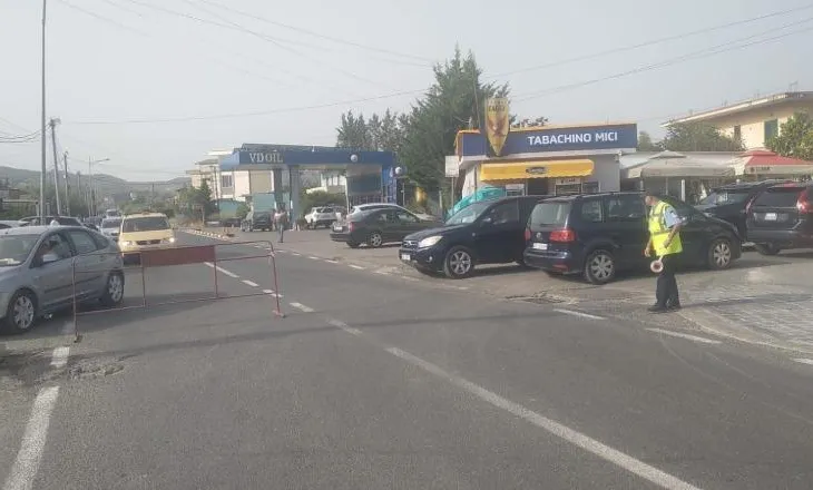 Bllokohet sërish aksi Elbasan-Cërrik, ja rruga që duhet të ndjekin drejtuesit e mjeteve!
