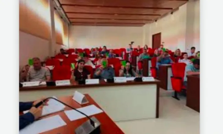Boçi: Maliqi u sakrifikua për reformën e Ramës! Banorët kundër shkrirjes, vendimi u imponua nga presioni politik