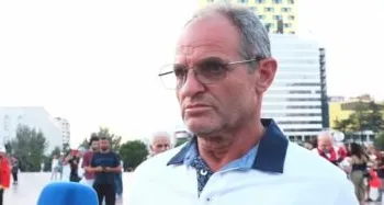 “Boll më me Ramën e Berishën”/ Dita e 73-të e protestës, emigranti nga Italia: Nuk gjejmë dot të drejtat, këtu ka…