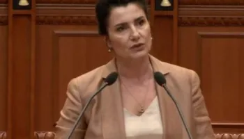 “Bordi të ndërhyjë, duhen masa emergjente”/ Greta Bardeli: Nafta në 214 lekë/litër, qeveria po zhvat qytetarët…